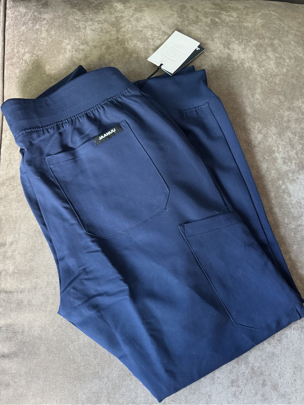 Pair (2) of Jaanuu Helia Classic Scrub Tops (S) + Silex Jogger Pant (S/P) - Picture 6 of 6